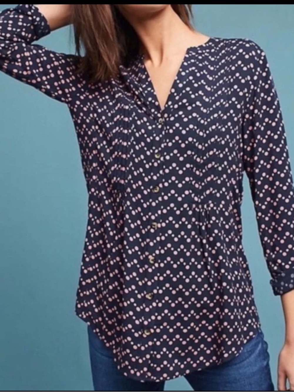 Maeve Anthro Woven V-Neck Button Front Blouse in Navy with birds Print
Size S